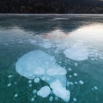 完全凍結したオンネトー湖でアイスバブルを撮ってきた！本当に海外みたいな風景だった！